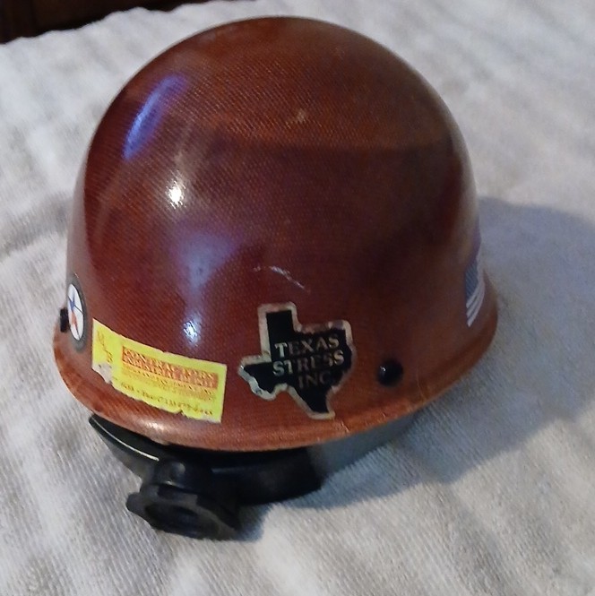 MSA L-10 Brown Hard Hat Helmet, Ratchet Suspension, ANSI Class E, Medium