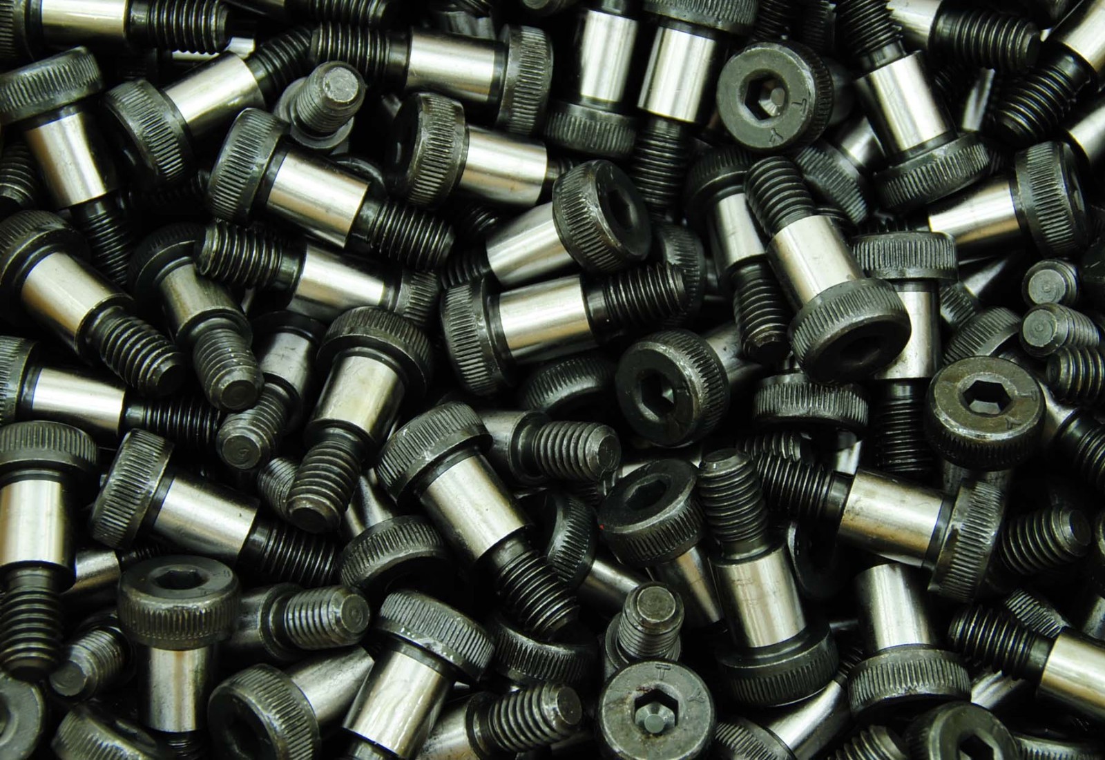 (30) Socket Head 1/2 x 5/8 Shoulder Bolt Stripper Screw 3/8-16 x 5/8 Thread