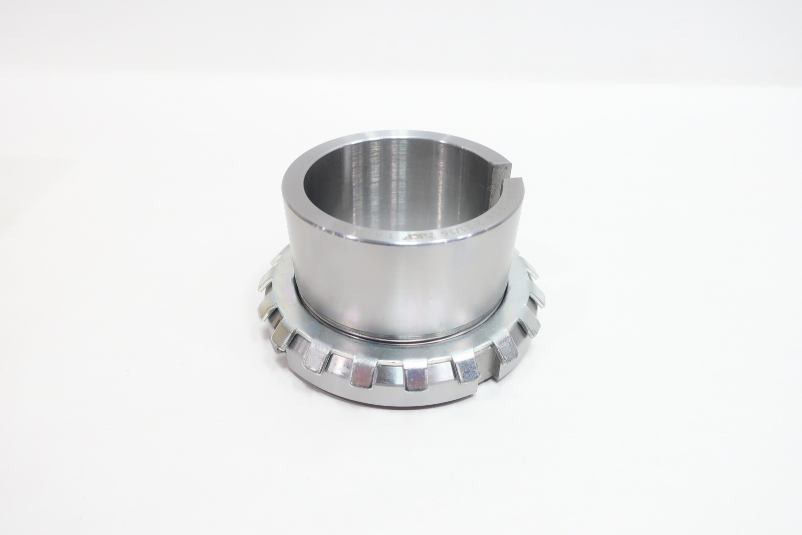Skf SNW 16X2.11/16 Bearing Adapter Sleeve Assembly