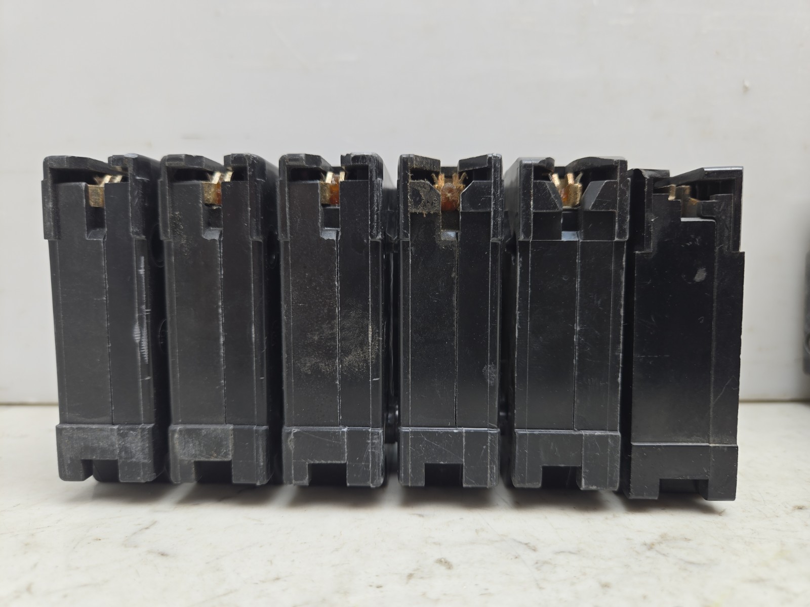 Mixed Lot of 13 Single Pole Circuit Breakers 30A Eaton Cutler Hammer Square D