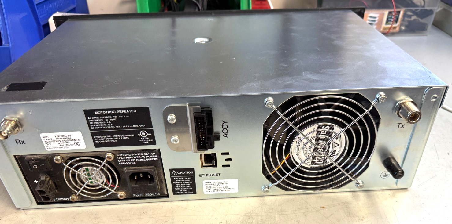 Motorola XPR8300 UHF 450-512 Mhz 40W TRBO Repeater AAM27TRR9JA7AN