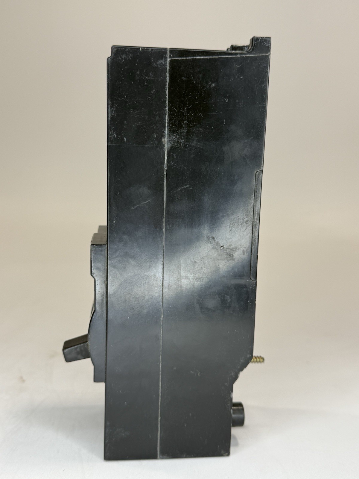 Siemens QN2200RH Main Circuit Breaker 200A 120V 240V 2 Pole QNRH