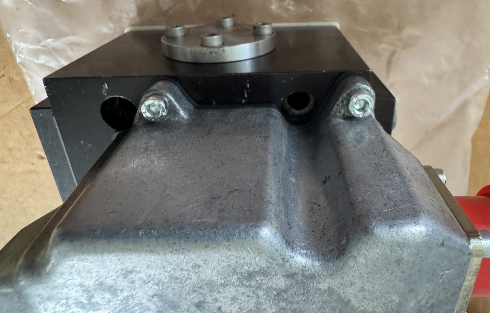 Moog 631F172F P60F0FM4VBR Servo Valve USA NextDay Air Available with Test Report