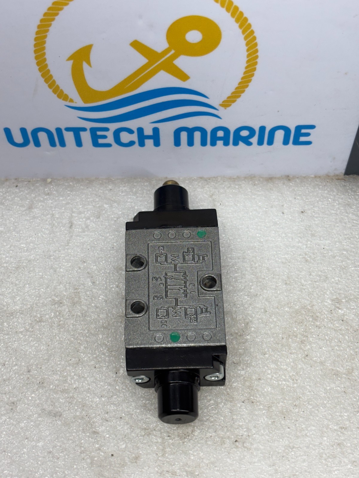Univer CL-102A mechanical pneumatic valve