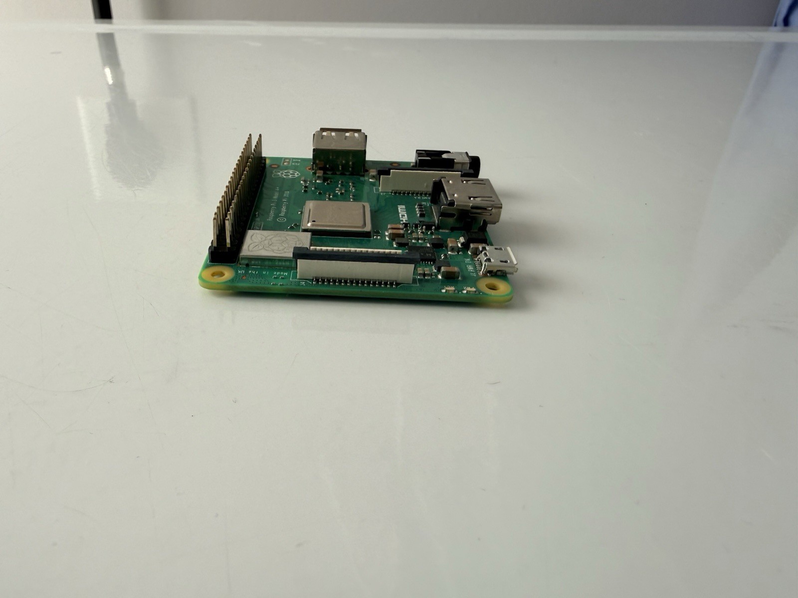 Raspberry Pi 3 Model B Single Board Computer 1GB RAM USB Ethernet HDMI
