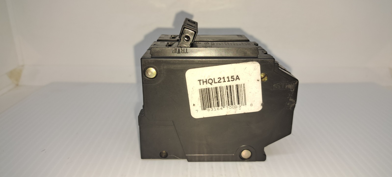 ABB THQL2115 2 Pole 15 Amp 120/240 Volt Plug On Circuit Breaker THQL2115A NEW