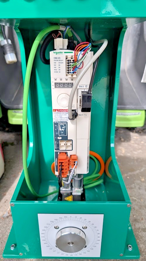 Schneider Electric BMH0701T32A2A Lexium 32 Servo Motor, 8000rpm, .68kW (New NB)