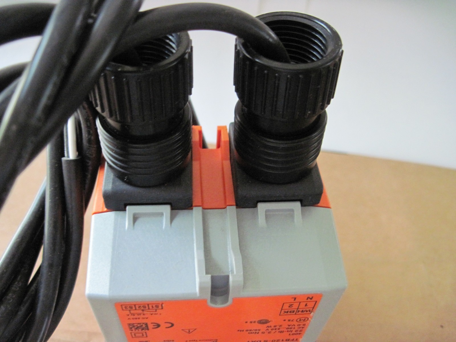 Belimo TFB120-S DAY, 100-240VAC, Damper Actuator, Spring Return Fail Safe, 10″