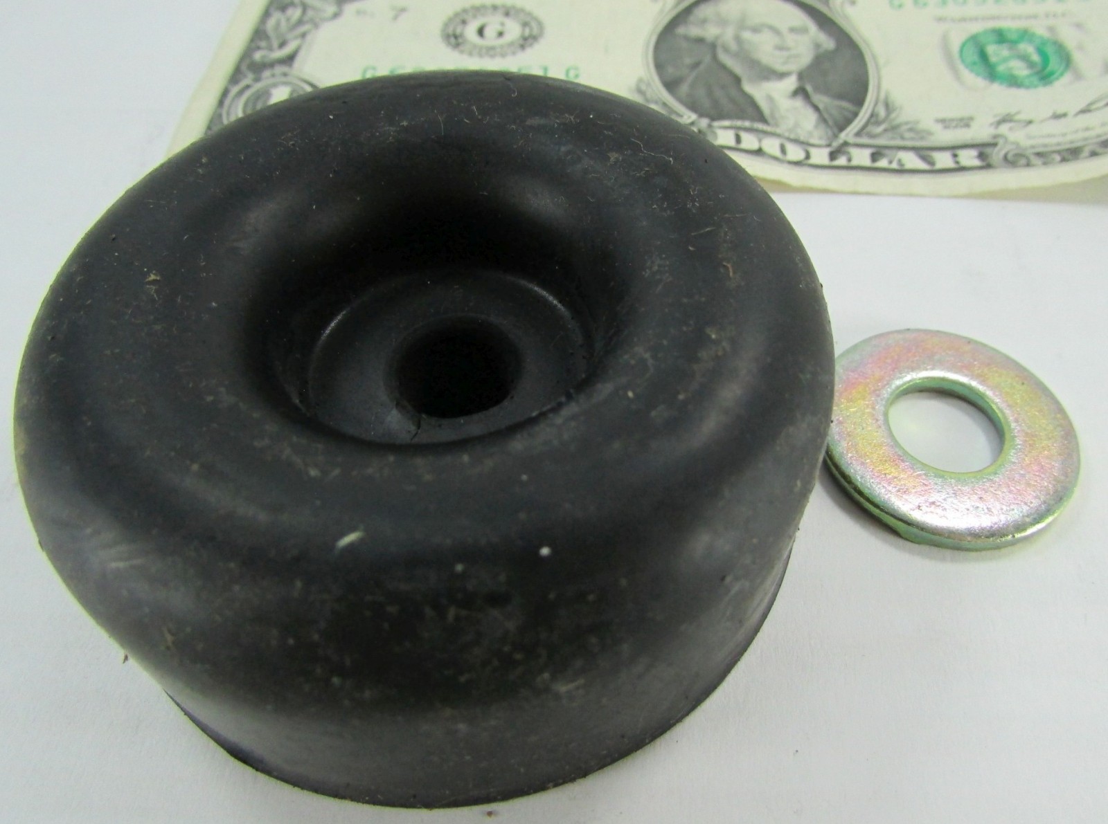 4-PC Rubber Vibration Isolators, Shock Mounts w/Washers 2.5″ OD x 7/16″ ID x 1″