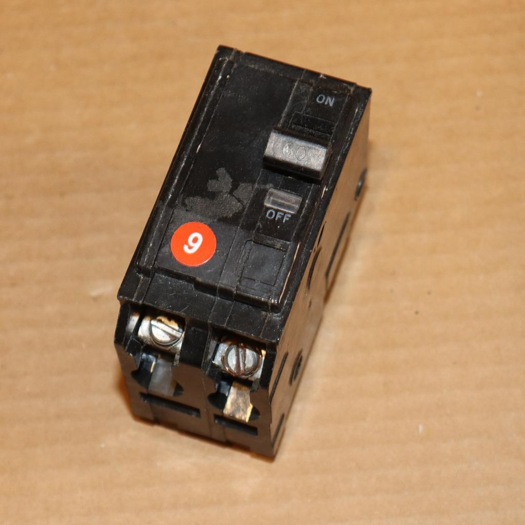 One Square D QO260 2 Pole 60 Amp Plug In Circuit Breaker OG#09