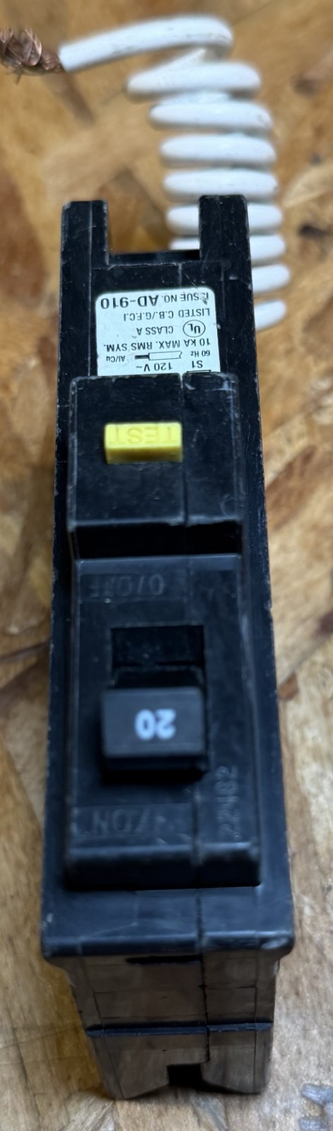 Square D Homeline HOM120GFI Circuit Breaker