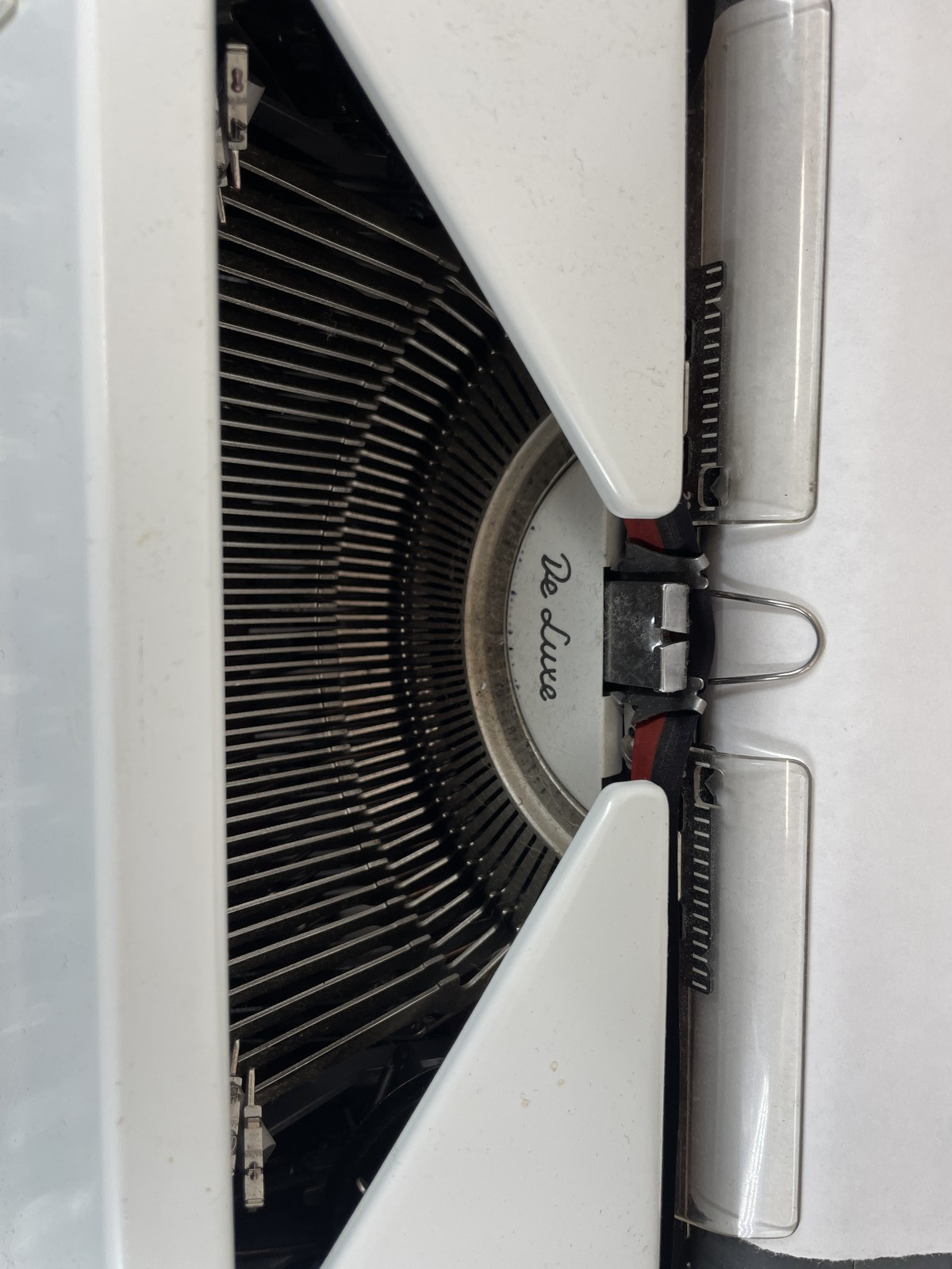 Vintage 1971 SM9 Olympia De Luxe Portable Manual Typewriter with Case WORKS