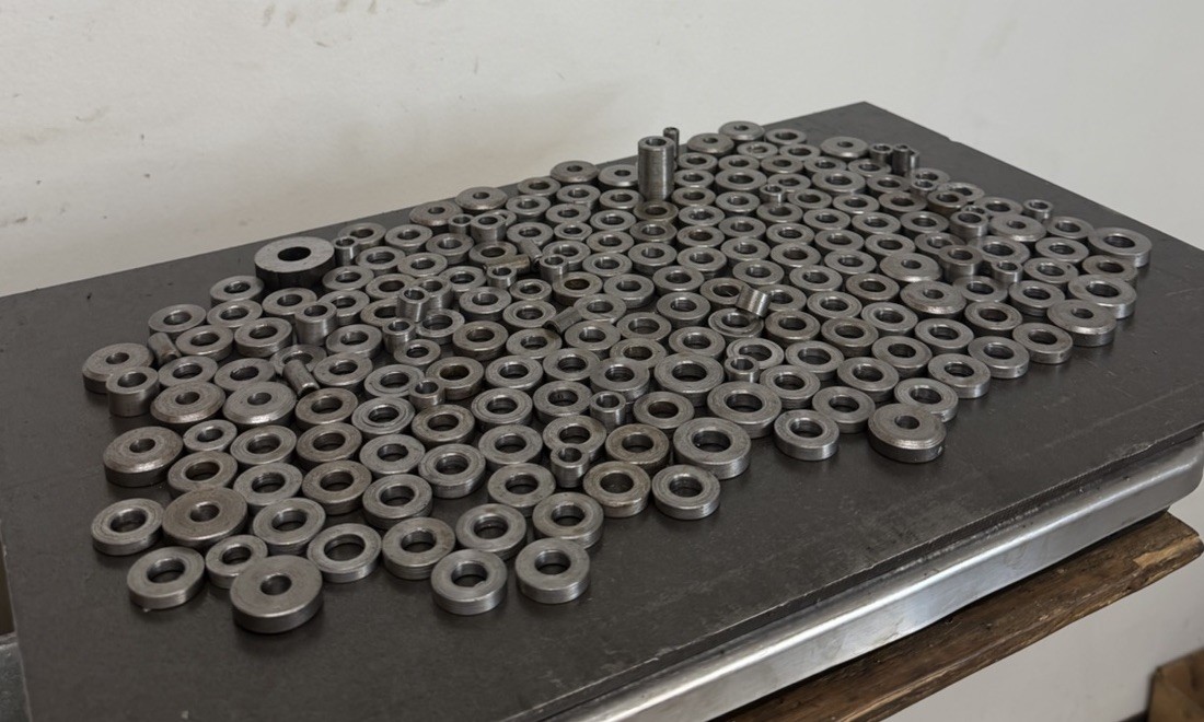 Mixed Steel Round Washers & Spacers – 5.50 LBS (195 PCS) – CNC Lathe Metal