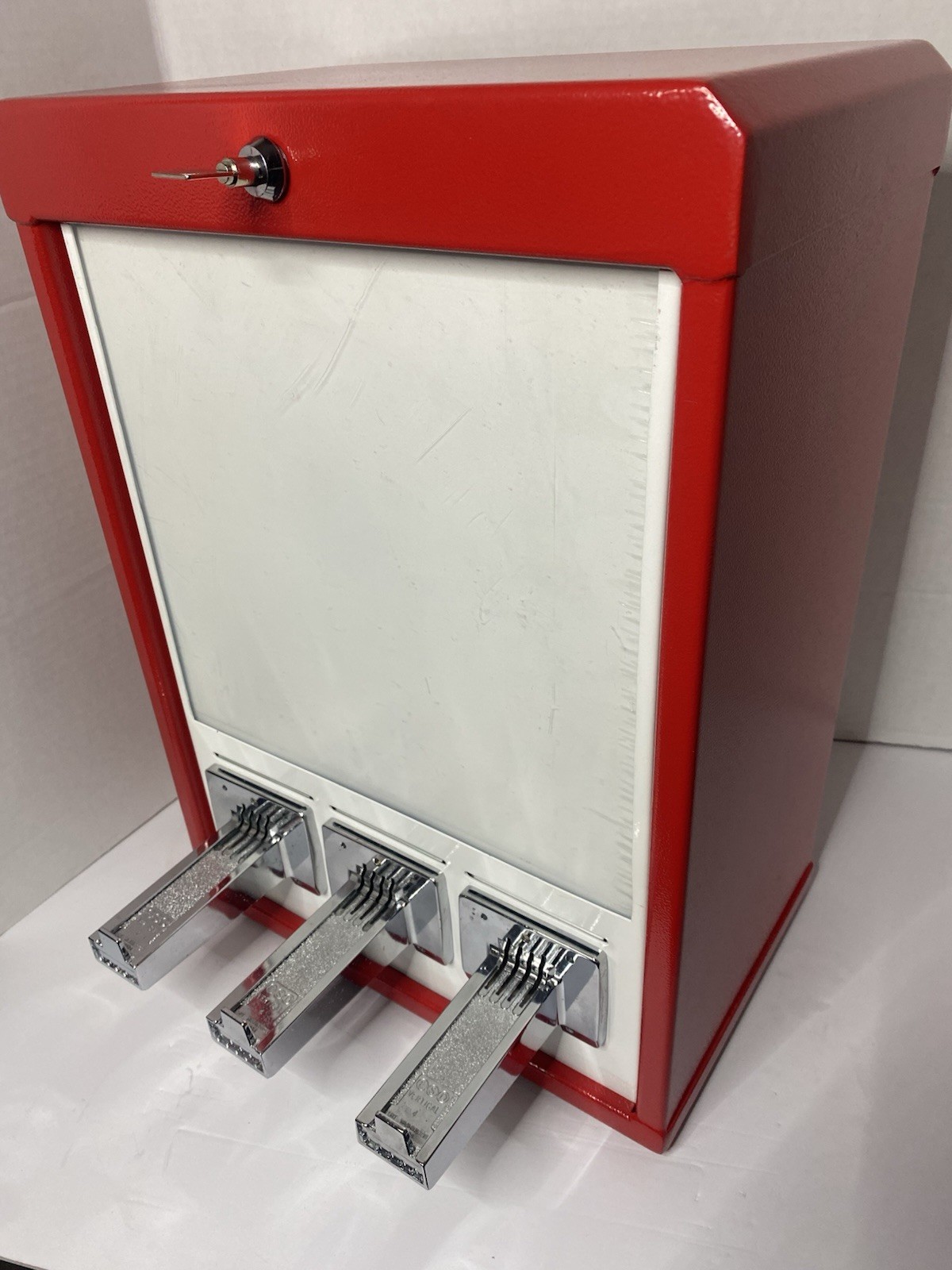 Token Vend Red 3 Column Sticker Tattoo Pokemon Card Vending Machine Sports Cards