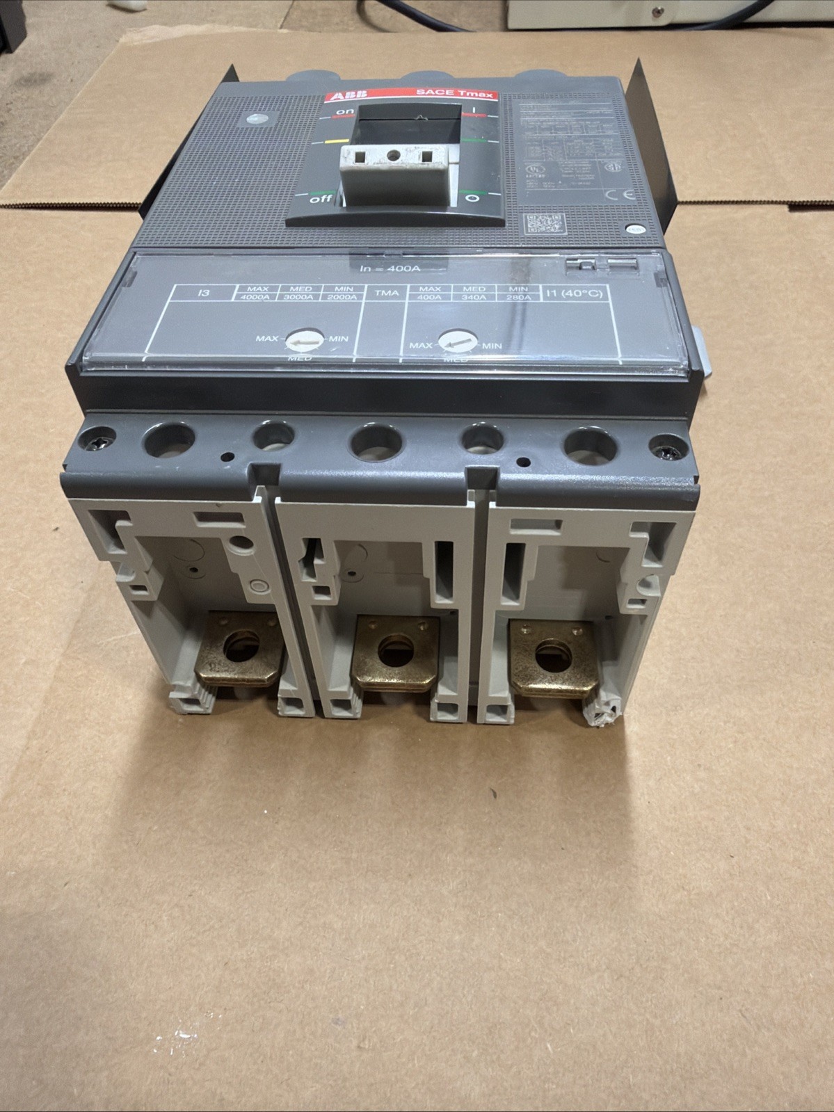 ABB SACE TMAX XT5 N 400 FRAME XT5N 400A TRIP 3P CIRCUIT BREAKER NEW SURPLUS