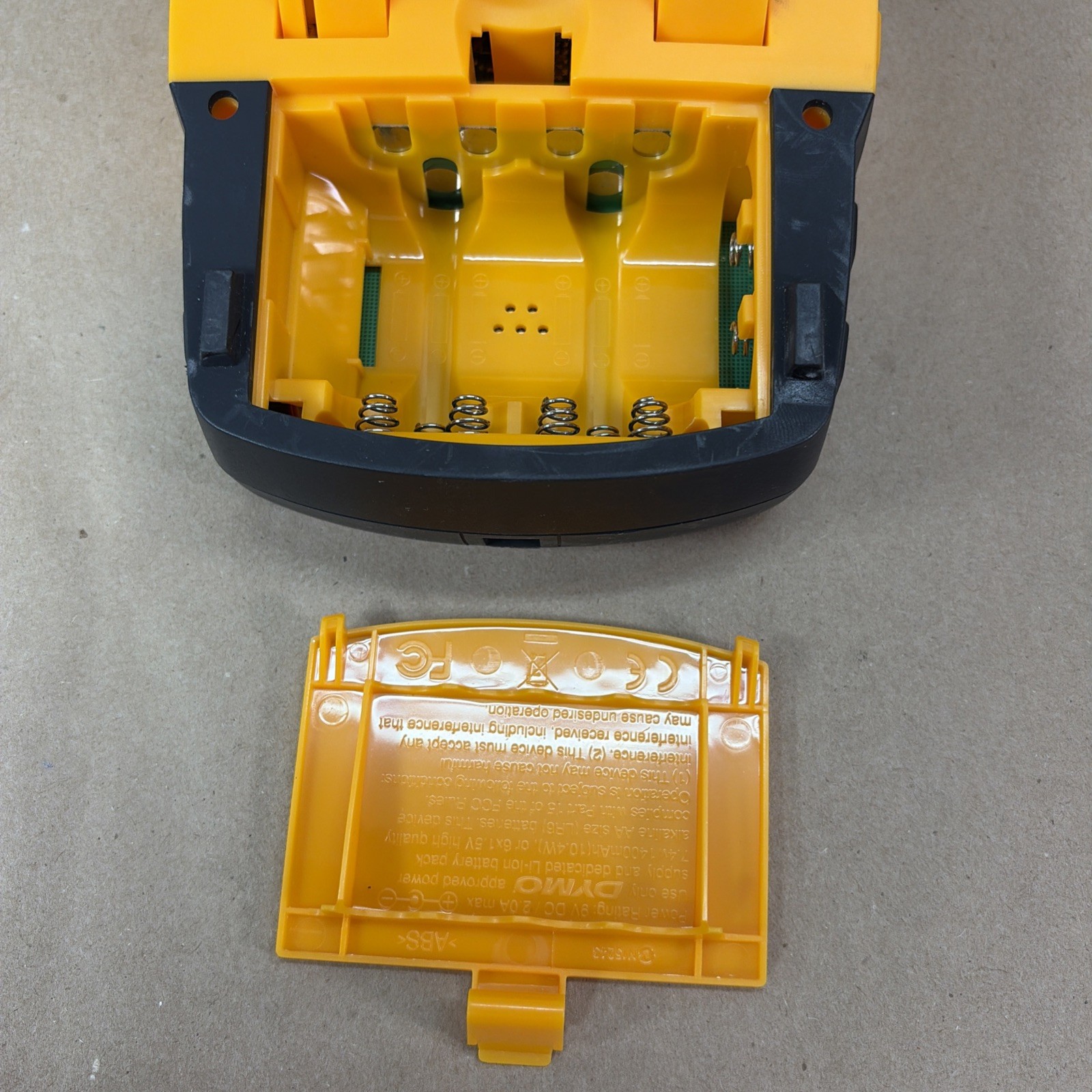 FOR PARTS DYMO Rhino 4200 Industrial Label Maker Unit Only NOT WORKING