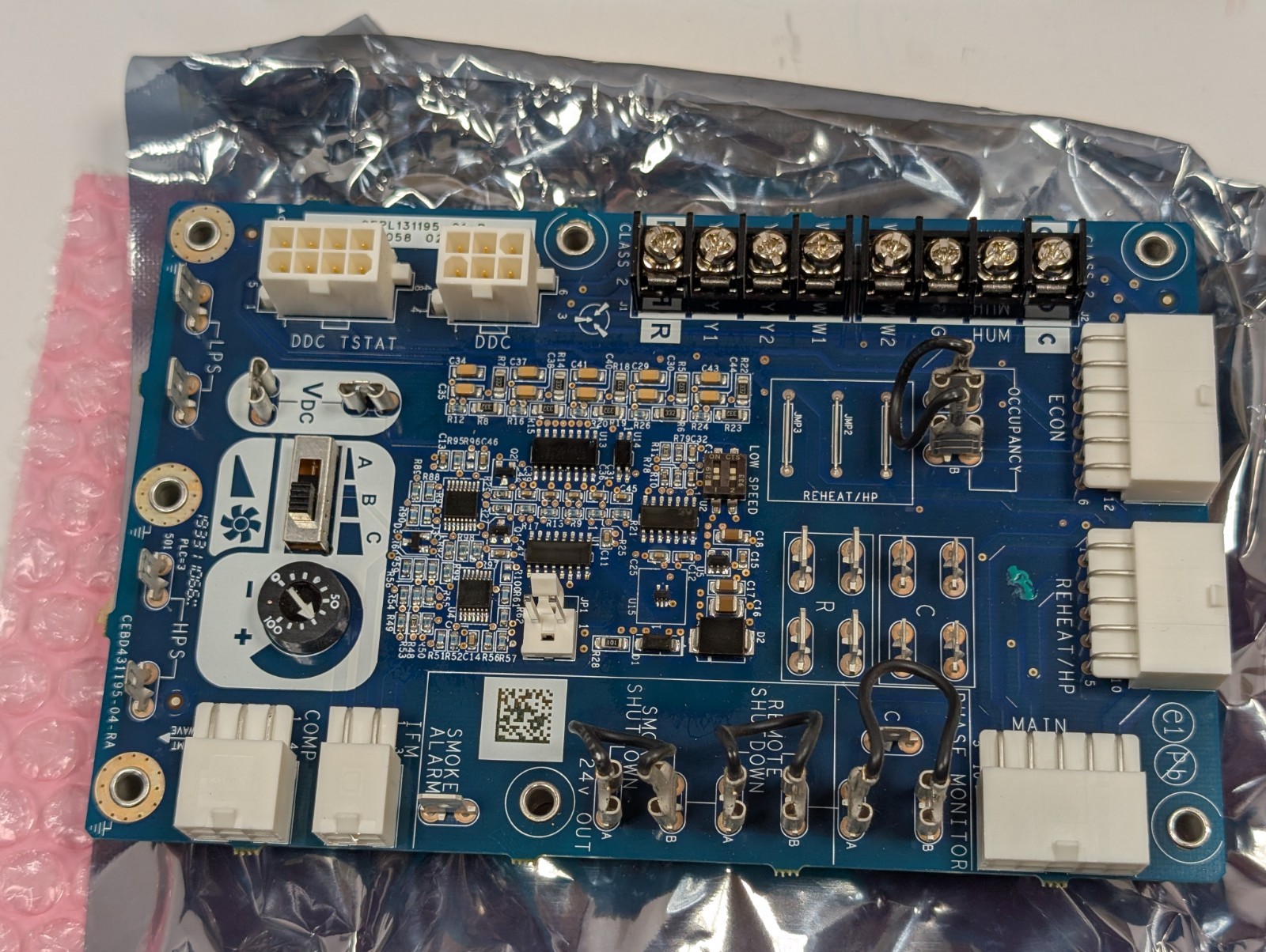 Carrier Unit Control Board HK50AA058 CEPL131195-01-R New, Open Box