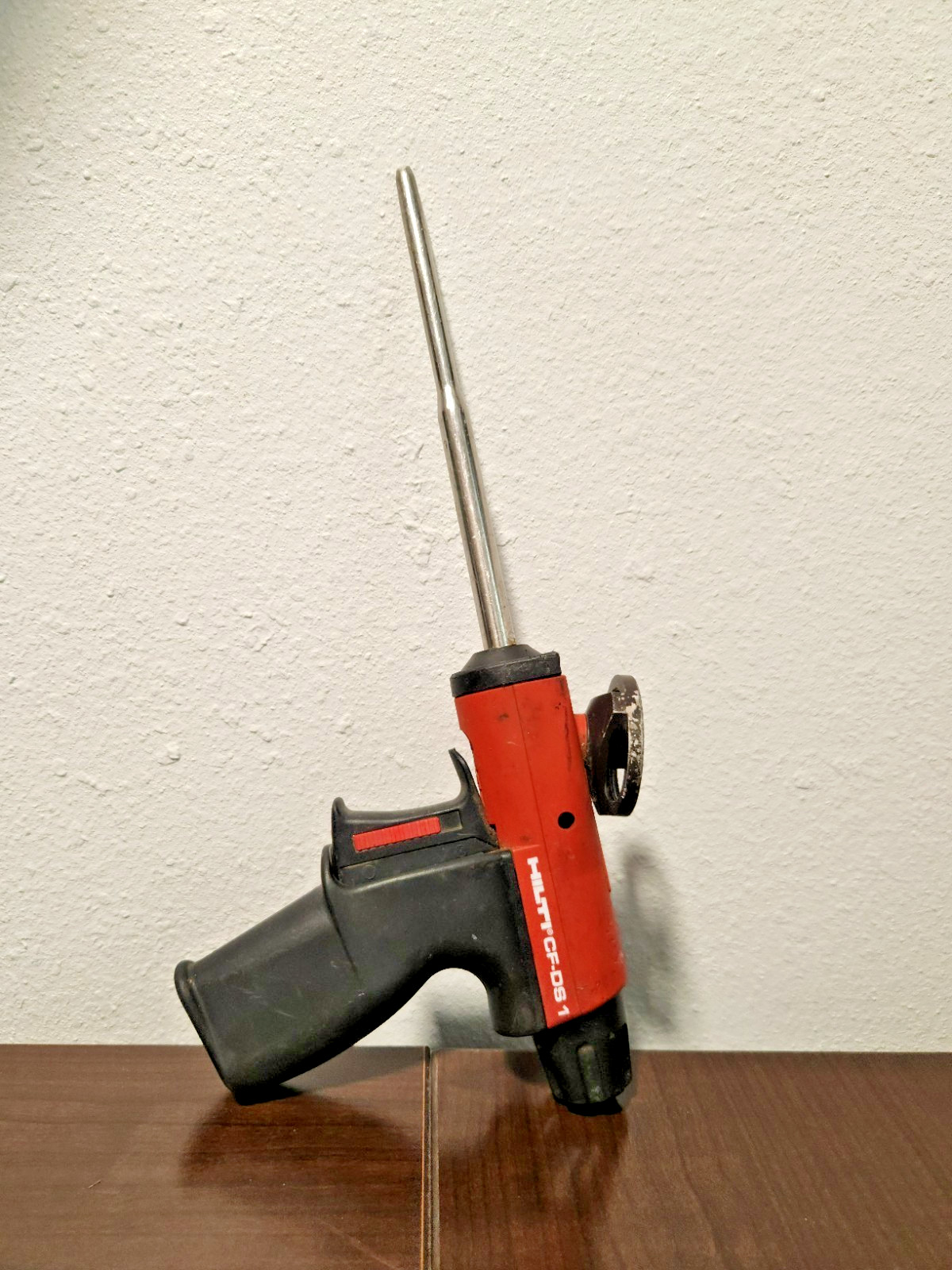 Hilti CF-DS-1 Deluxe Dispenser Gun for Foam Insulating Sealant UNTESTED