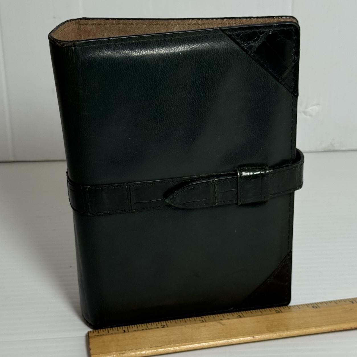 VTG Dark Green Leather Day Planner Black Alligator Strap Ostrich Interior Retro