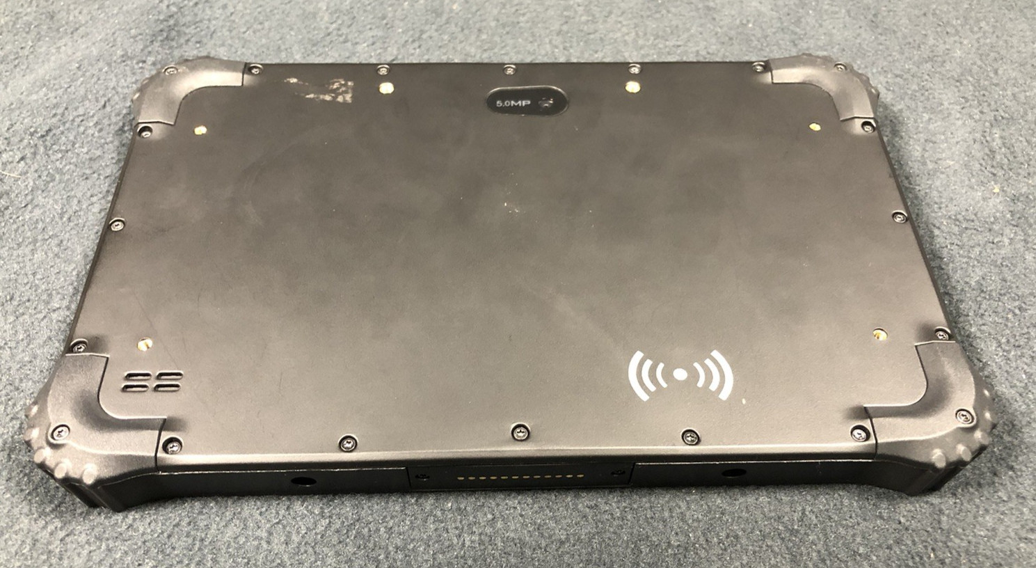 RUGGED TABLET Toughpad 2gb Windows 10 Wi-Fi Black Similar to ToughPad