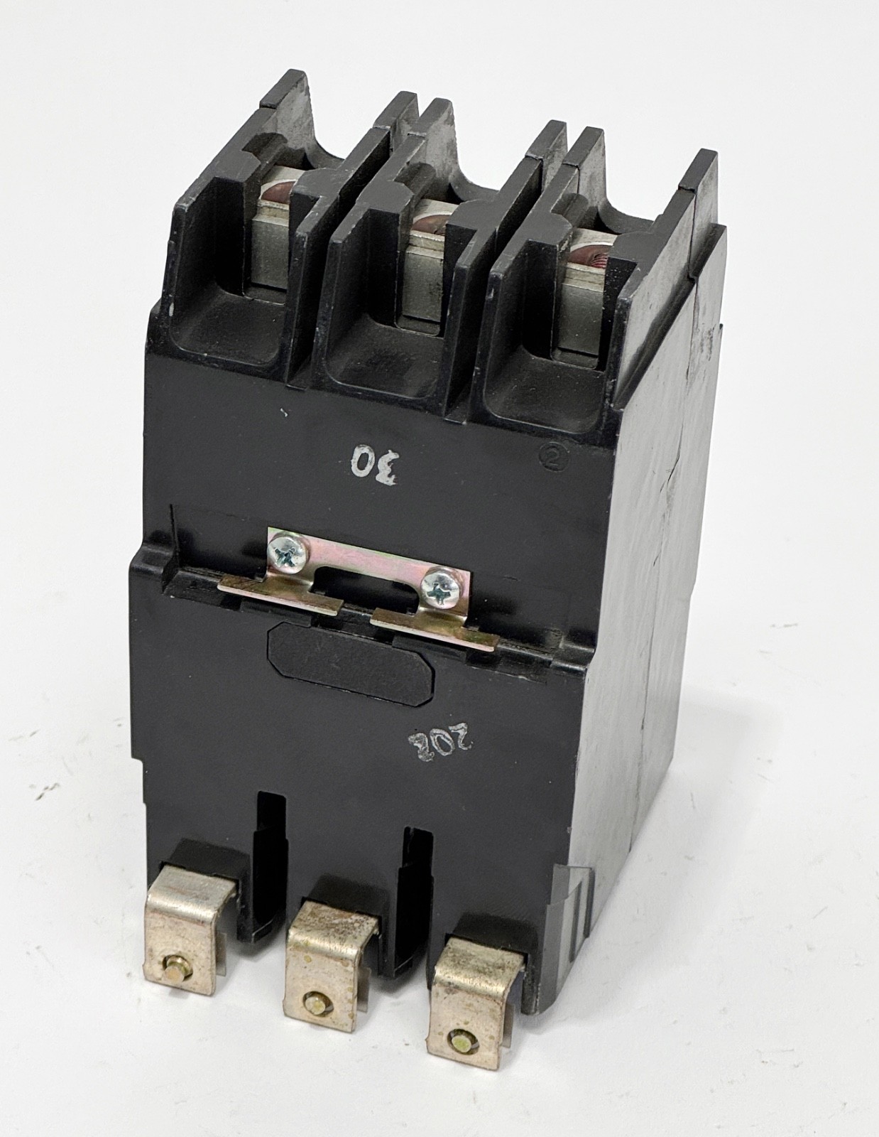 General Electric GE TEY330 3 Pole 30Amp 480v Molded Case Circuit Breaker