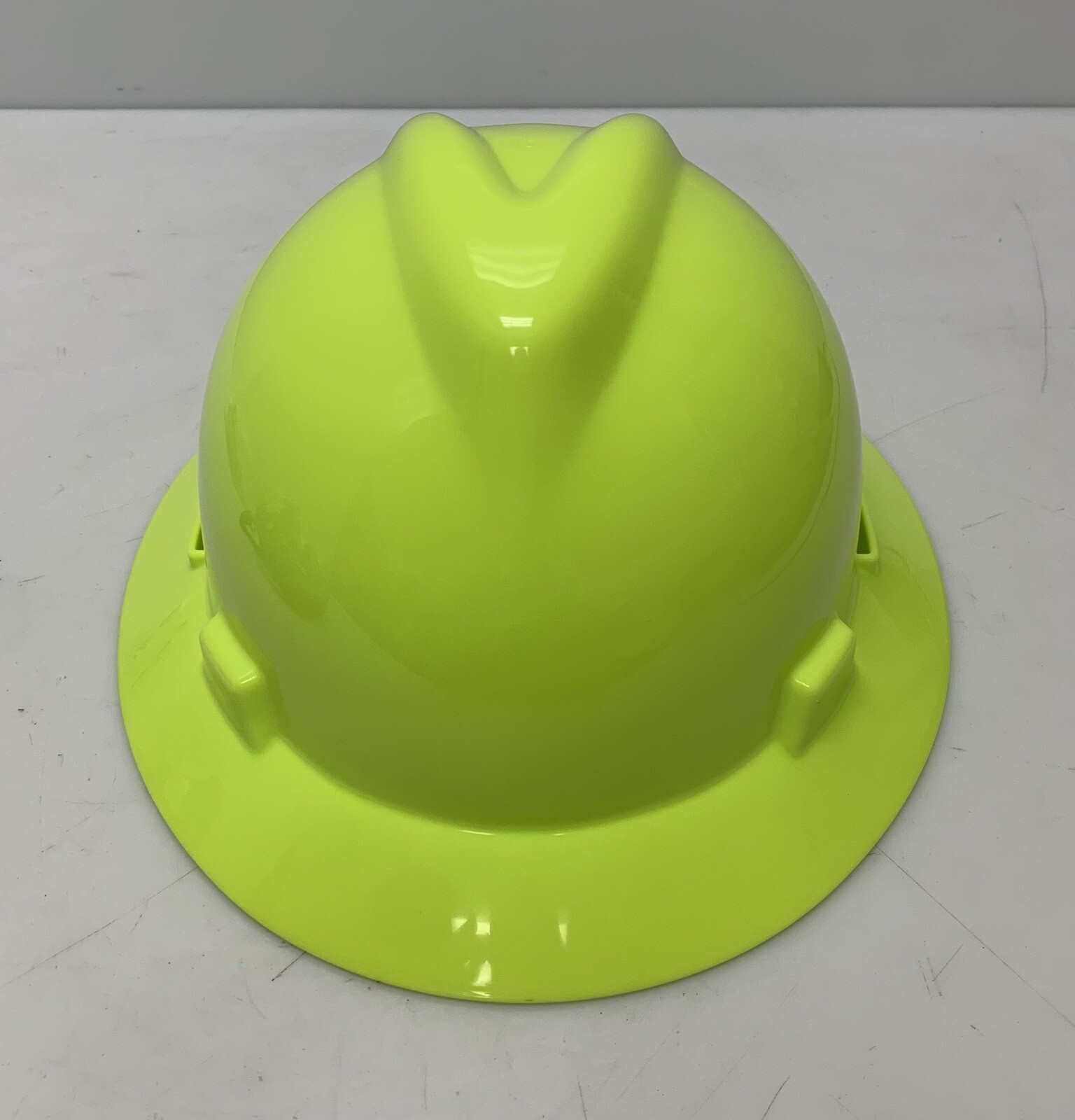 MSA 10061515 Safety Full Brim Hard Hat Type 1 V-Gard Fas-Trac Hi-Viz Yellow M