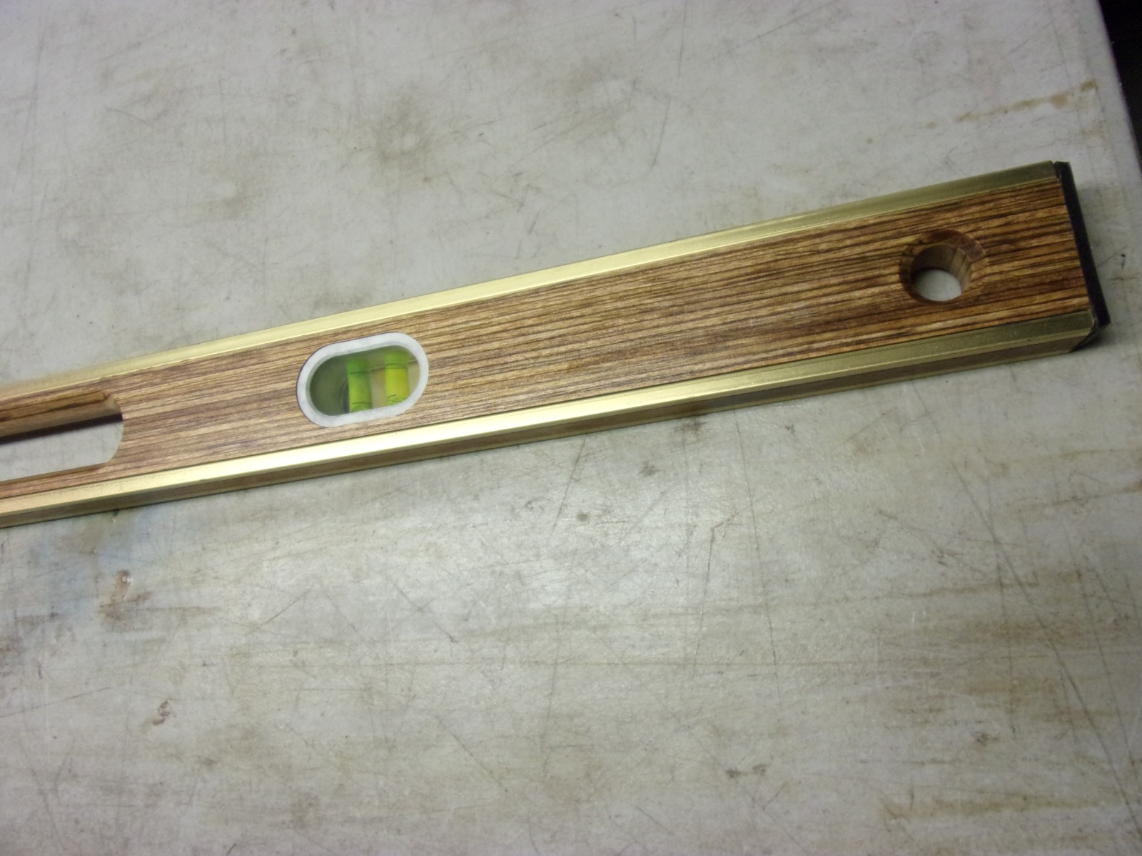 STARRETT 48″ Brass Bound Laminated Mahogany Builders & Contractors Level NOS