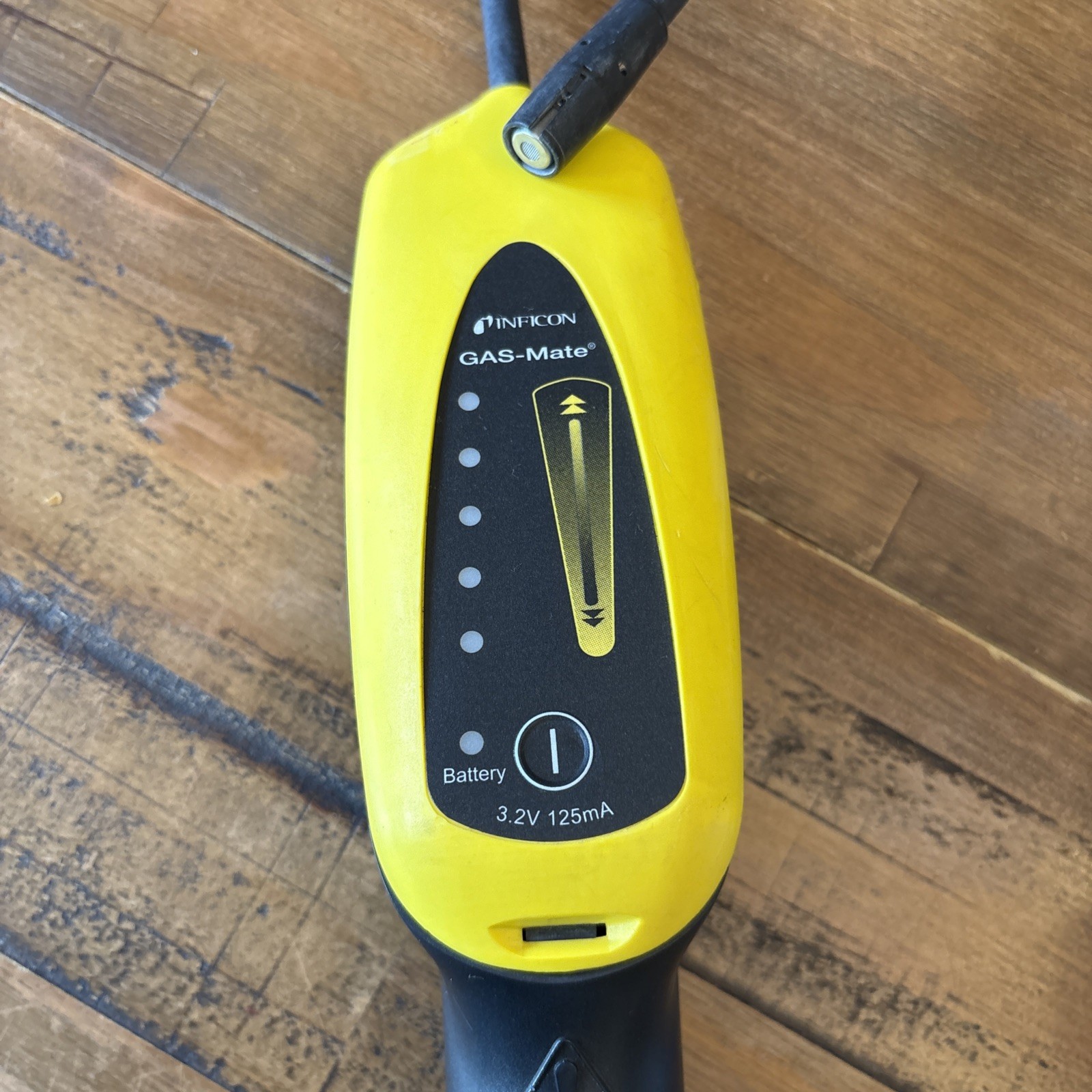 Inficon Gas-Mate Combustible Gas Leak Detector 3.2 Volts Yellow
