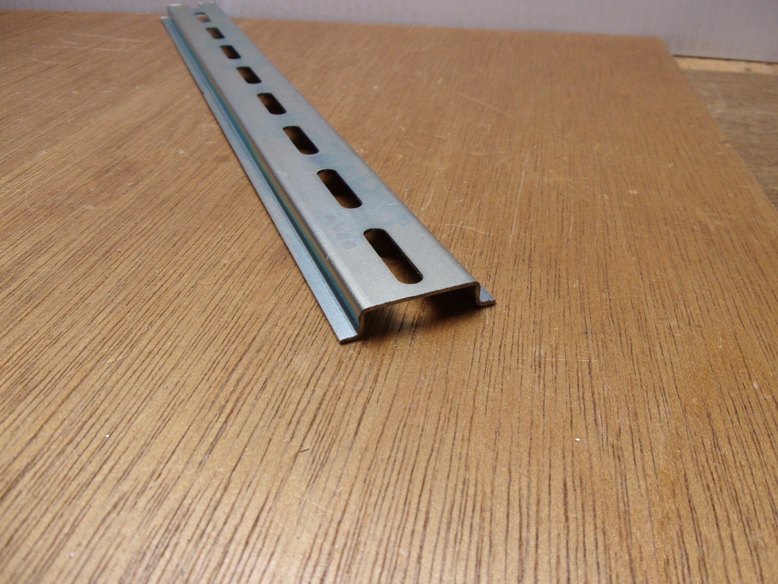 (Qty.6) Wago 12″ DIN Mounting Slotted Carrier Rail 35 X 7.5 MM Zinc Plated Steel