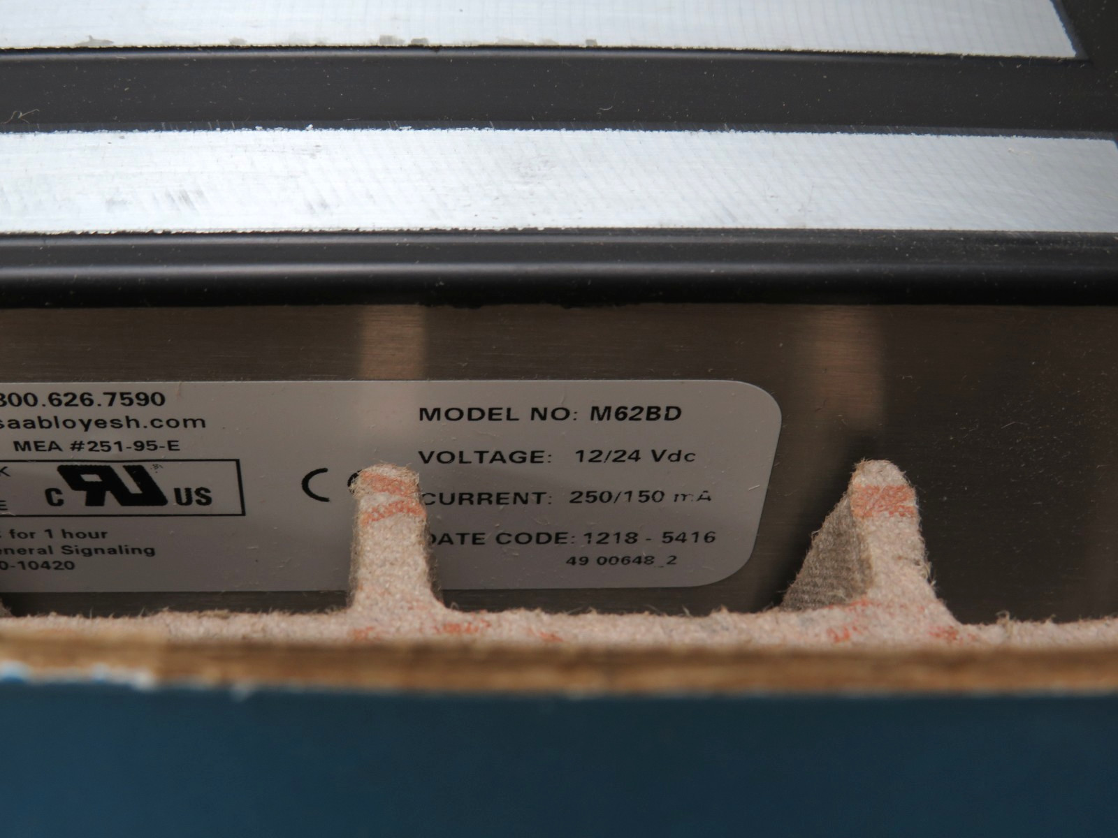 ASSA ABLOY Securitron M62BD Weatherproof 1200lb Magnetic Lock w/BondSTAT [DNC]