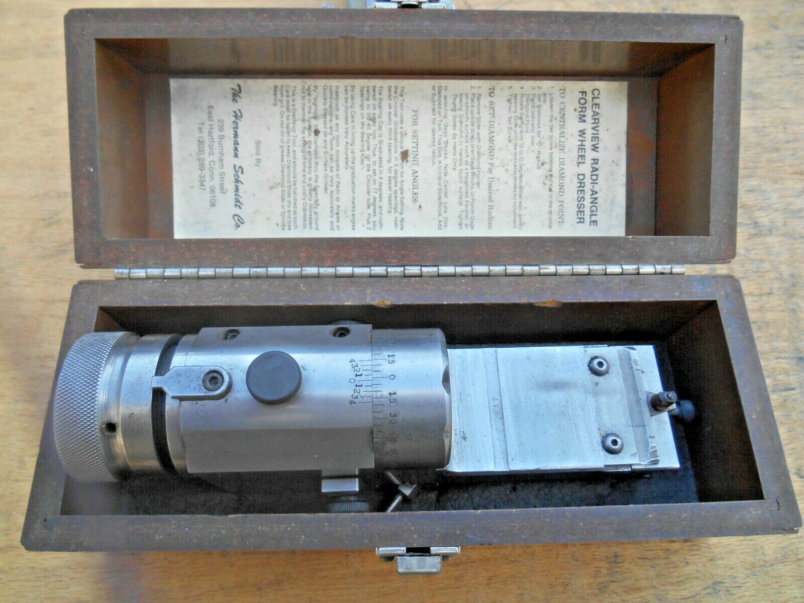HERMANN SCHMIDT CLEARVIEW RADI-ANGLE FORM WHEEL DRESSER WITH 2 DIAMOND HOLDERS