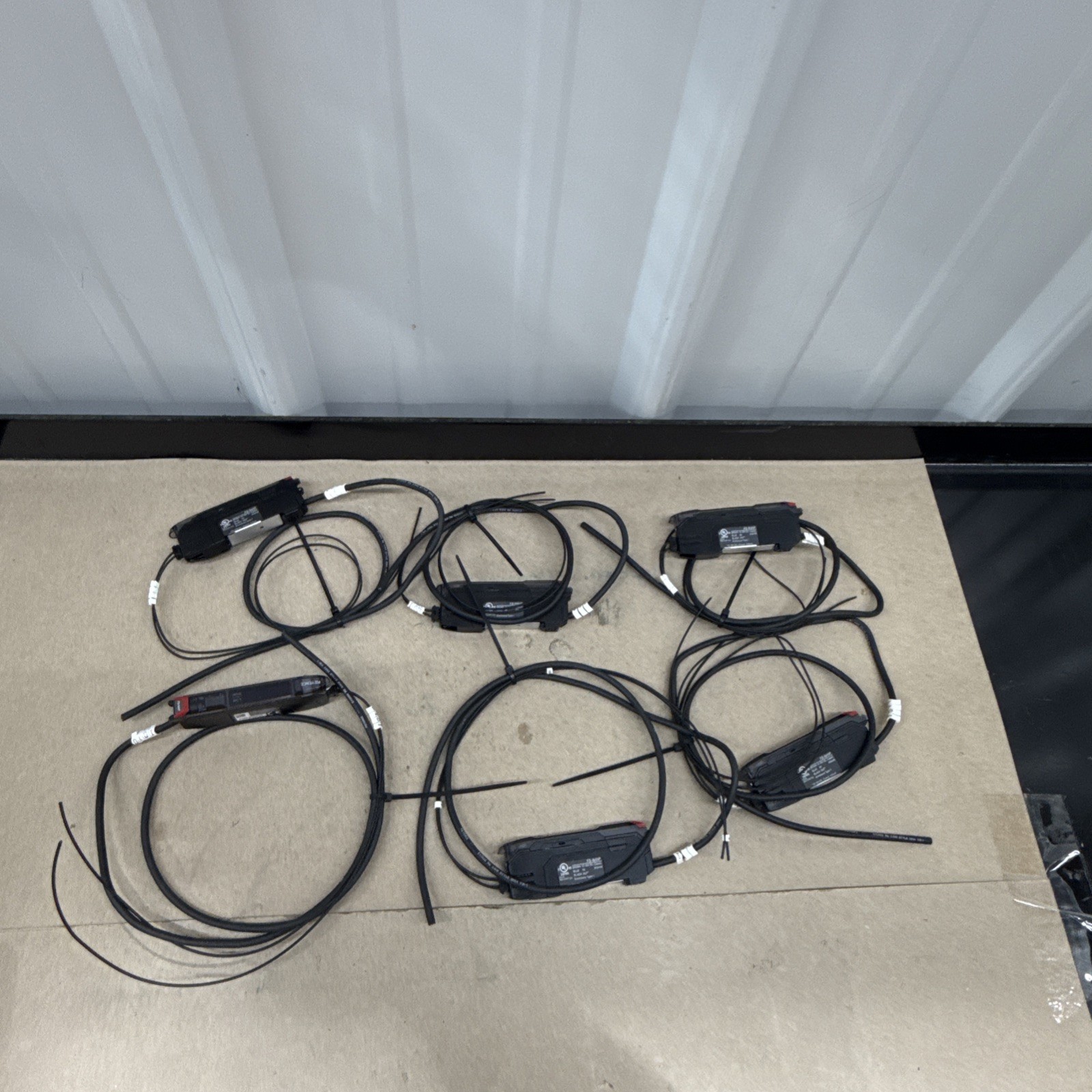Lot Of 6- KEYENCE CORP FS-N41P AMPLIFIERS