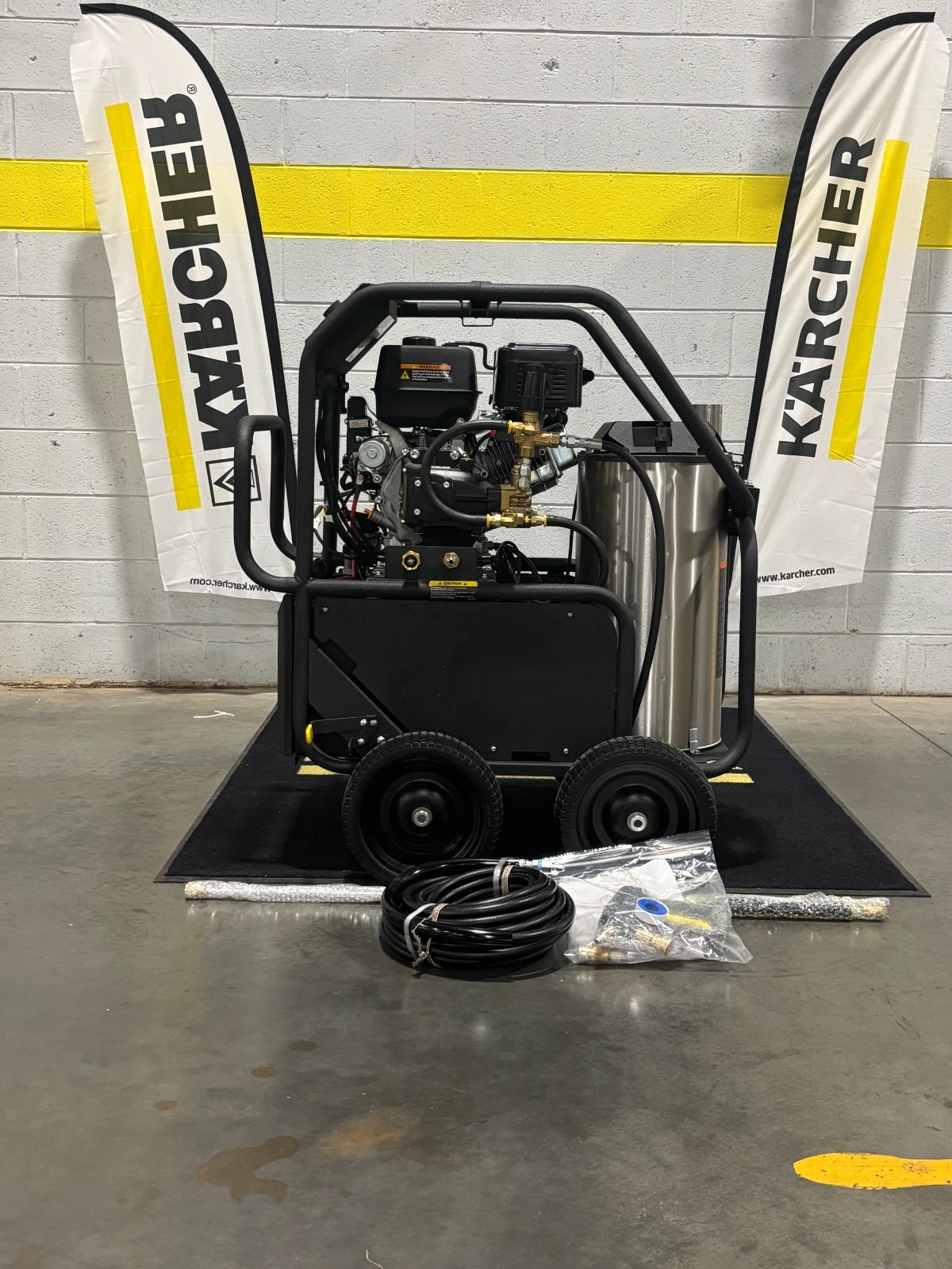 Karcher LFT Cage 4.0/40 Pressure Washer #1.110-136.0