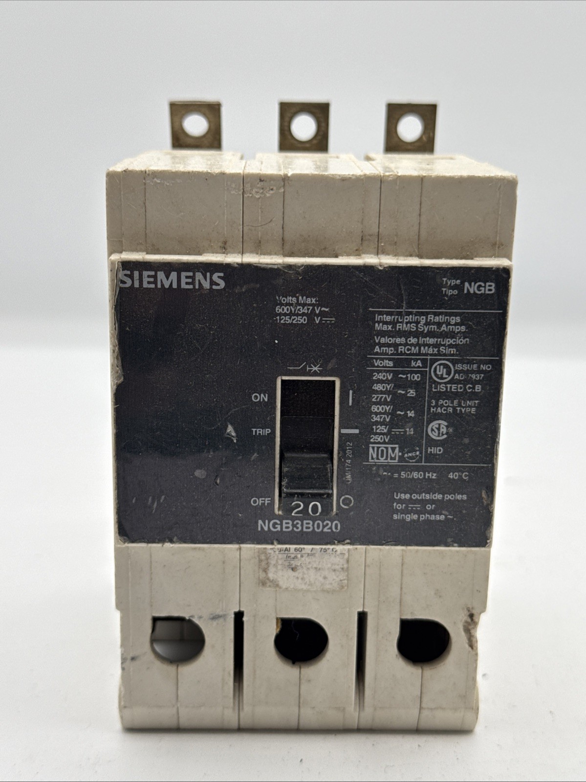 Siemens NGB3B020 3-Pole Circuit Breaker