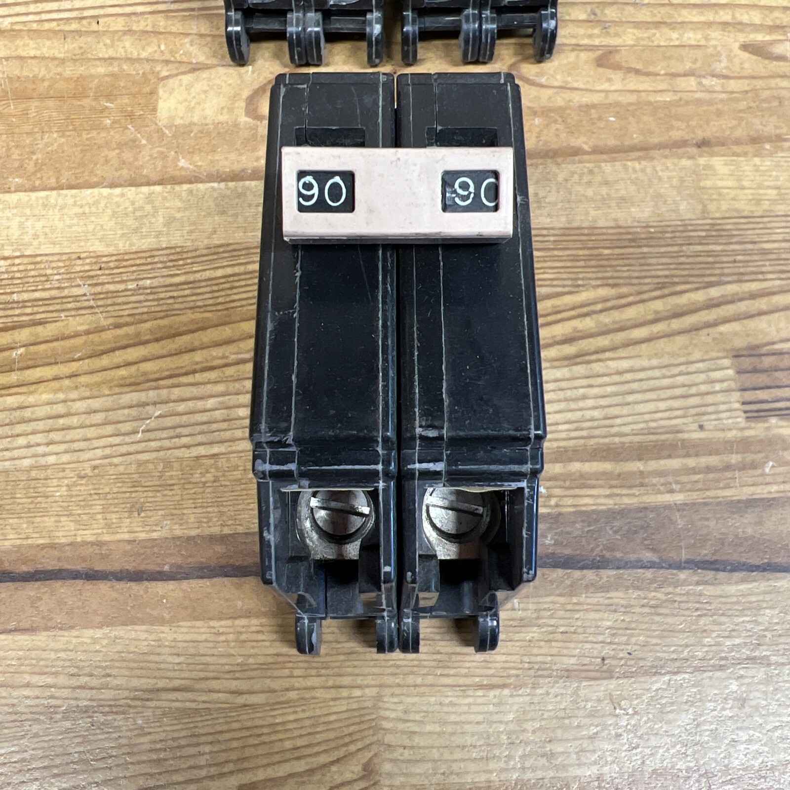 EATON CH290 Snap-In Circuit Breaker, 2-Pole 120/240V, 90A Cutler Hammer