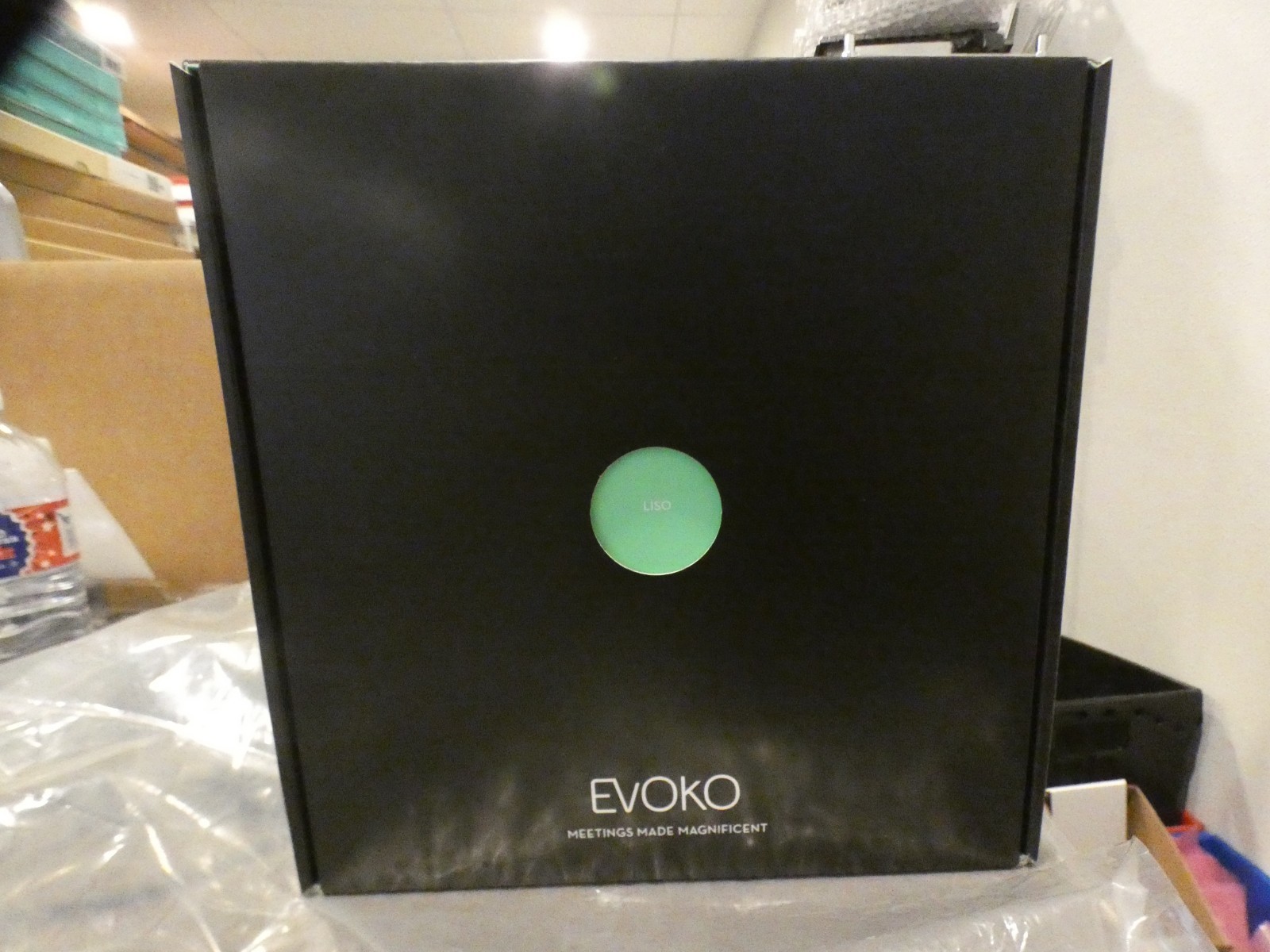 EVOKO Erm2001 Liso Room Manager 8″ Touch Monitor Space Booking Door Sign