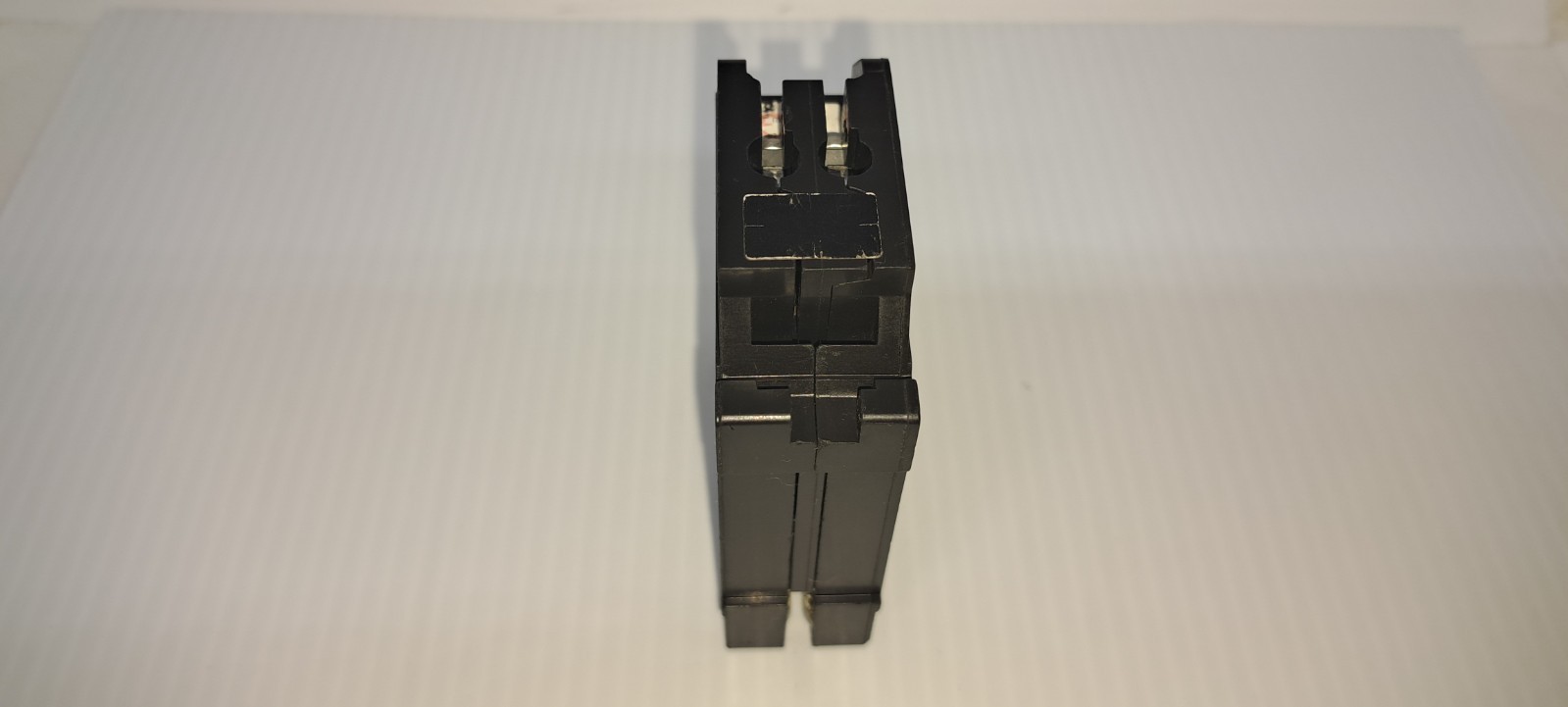 Square D HOMT1515 Homeline 2-15 Amp Single Pole Tandem Circuit Breaker FLAW
