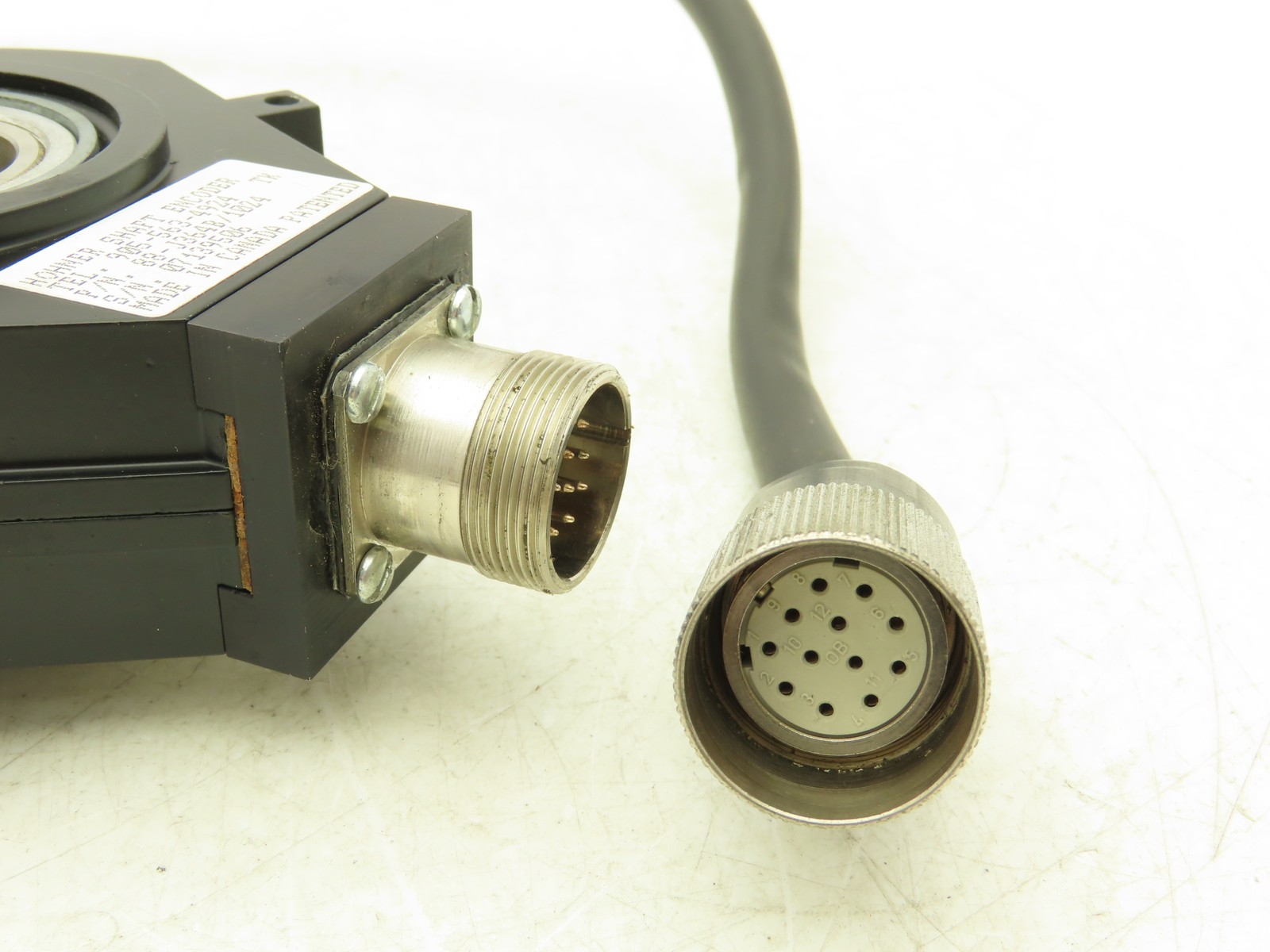 Hohner 88-J364B/1024 Hollow Shaft Encoder 1024ppr 12 Pin 1-1/8″ Shaft