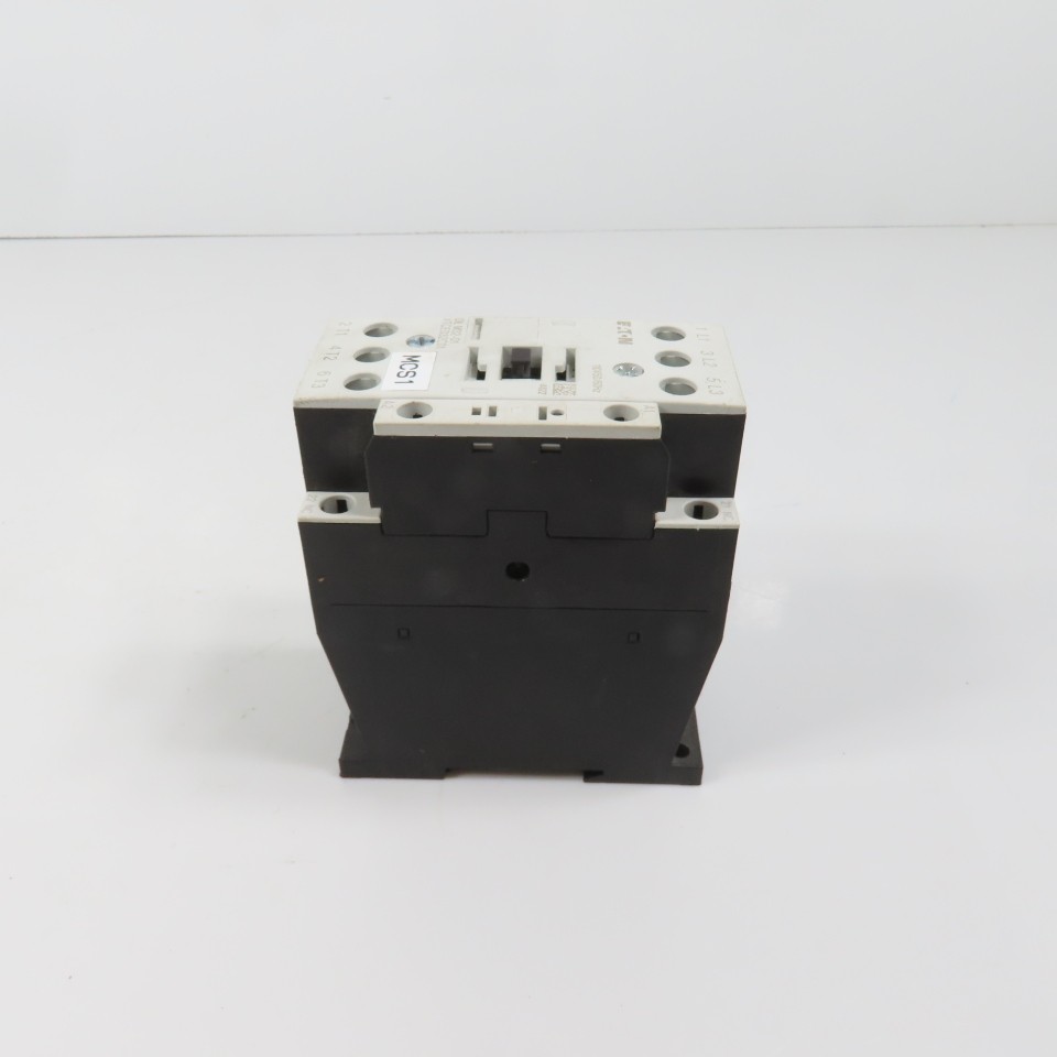 Eaton DILM32-01 XTCE032C01 3PH 25HP Contactor 110V Coil 40A 600V Max