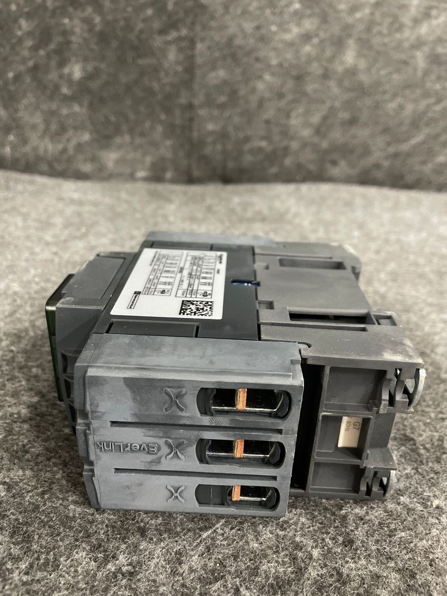 SCHNEIDER ELECTRIC LC1D50AG7 Contactor, TeSys Deca, 3P, 50A, 120V AC
