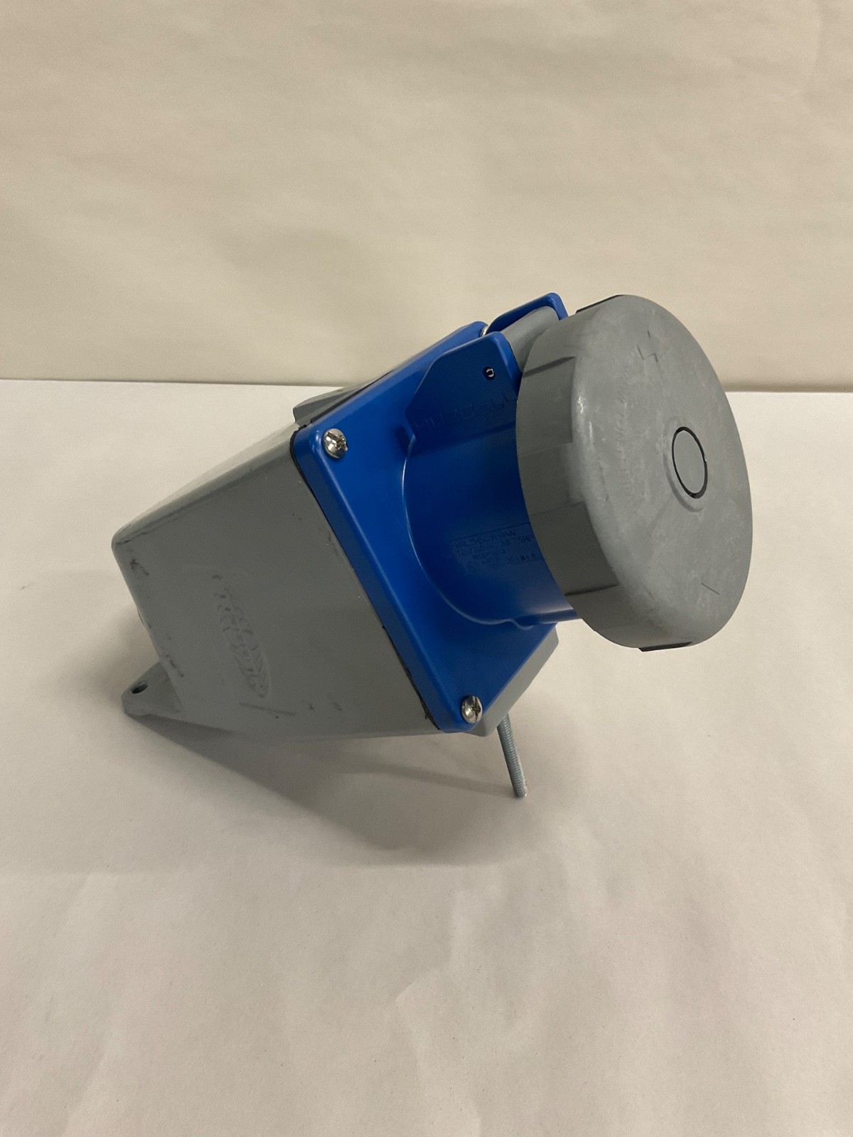 Hubbell HBL560R9W Female Receptacle 60A 4 Pole 5 Wire w/ Box 560R9W
