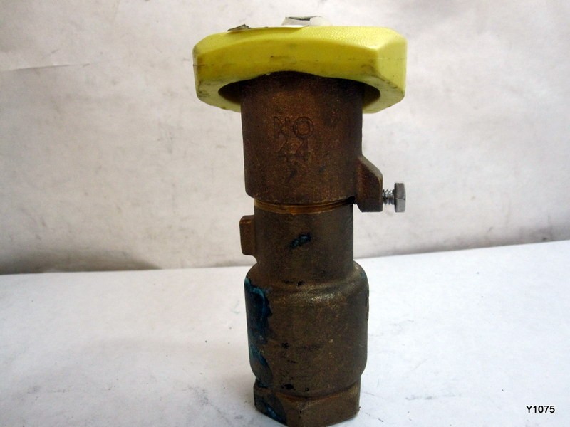 44RC – 1 in. Quick Coupling Valve with 2-Piece Body