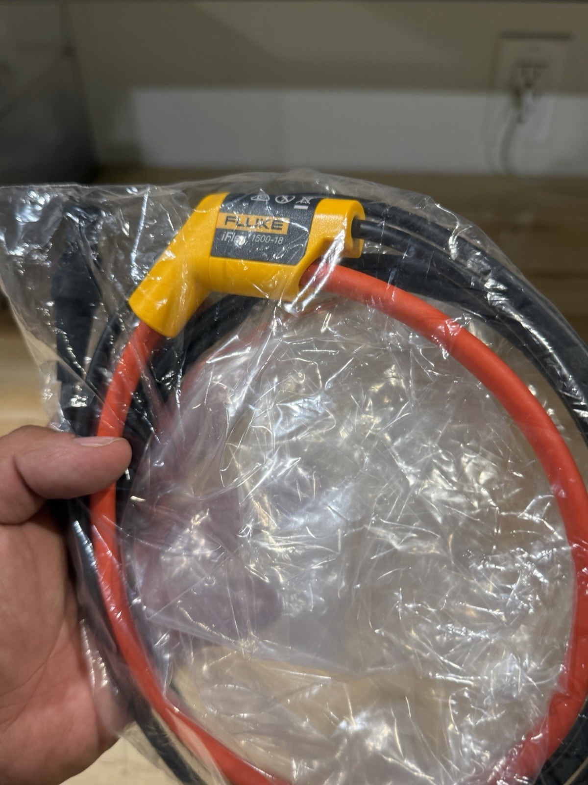 FLUKE iFLEX 1500-18 FLEXIBLE CURRENT CLAMP 1500A CAT III 1000V