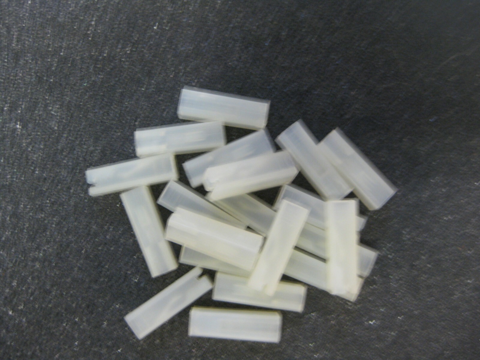 1-480417-0 110 FASTON HOUSING RECEPTACLE 0.79mm 1 WAY TYCO / TE CONN (LOT OF 20)