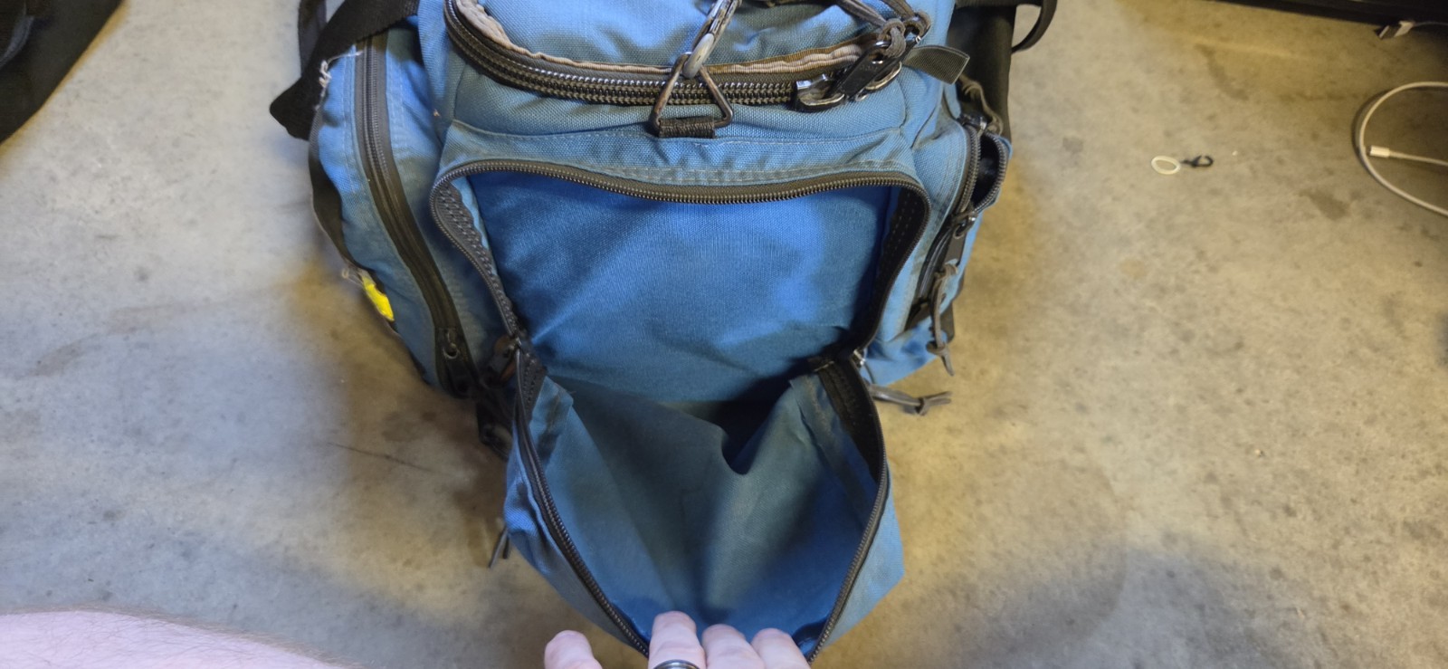 Iron Duck Trauma Bag, Nylon, 23 in L, 17 in W, Blue Ems Bag #5
