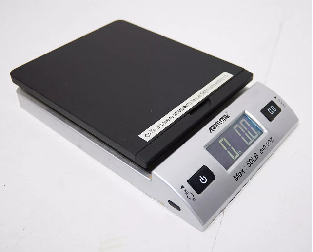 Accuteck W-8250-50BS 50lbx0.1oz Digital Postage Scale – Silver/Black