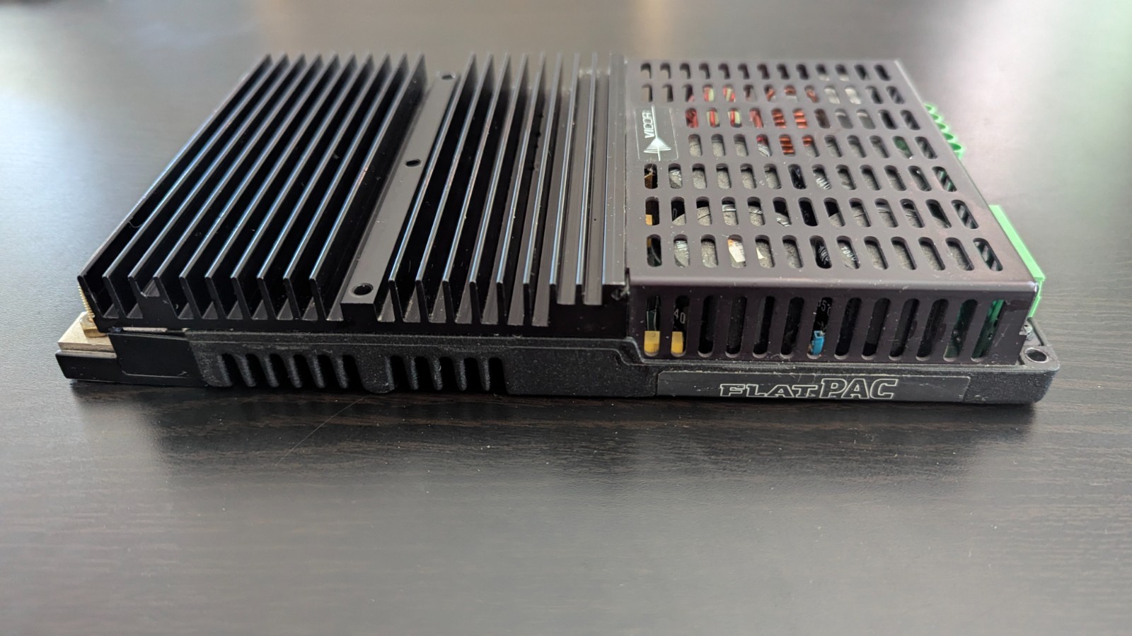 Vicor VI-PA22-EYY FlatPAC, a configurable AC-DC switching power supply