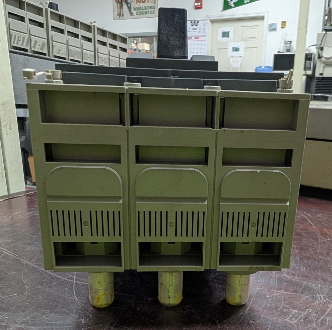 🤪 MERLIN GERIN 400 AMP CIRCUIT BREAKER 600 VAC 3 POLE NSJ400 A