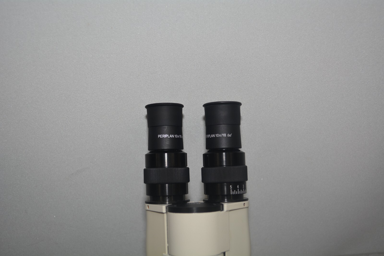 ^ Leica DME Upright Compound Microscope w/ 4x 10x 40x 100x Objectives #X1104