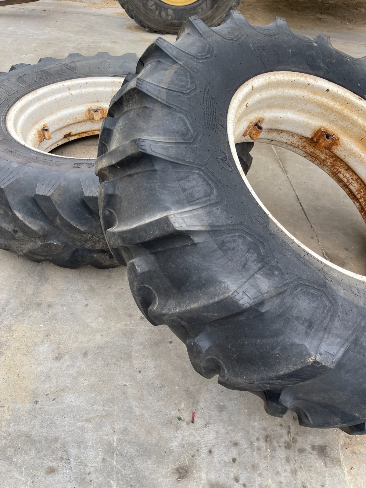 David Brown 990 Tractor 16.9-30 Rear Tires & Rims